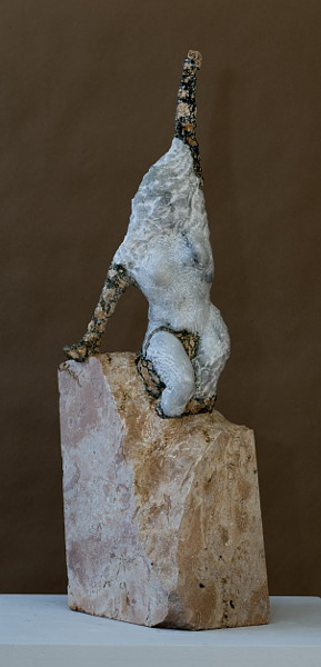 Skulptur Warten von Andreas Prucker